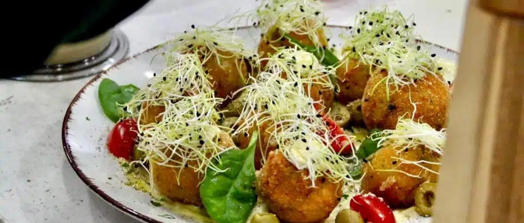 Gombás arancini, fokhagymás majonézzel - Vári Adrienn receptje