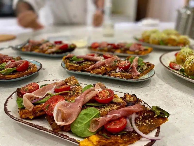 Édesburgonya pizza, olasz sonkákkal (gluténmentes) - Vári Adrienn recept