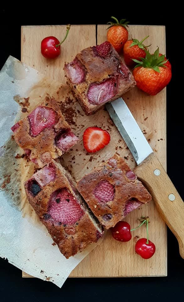 Sült vörös gyümölcsös pite - Horváth Judit receptje